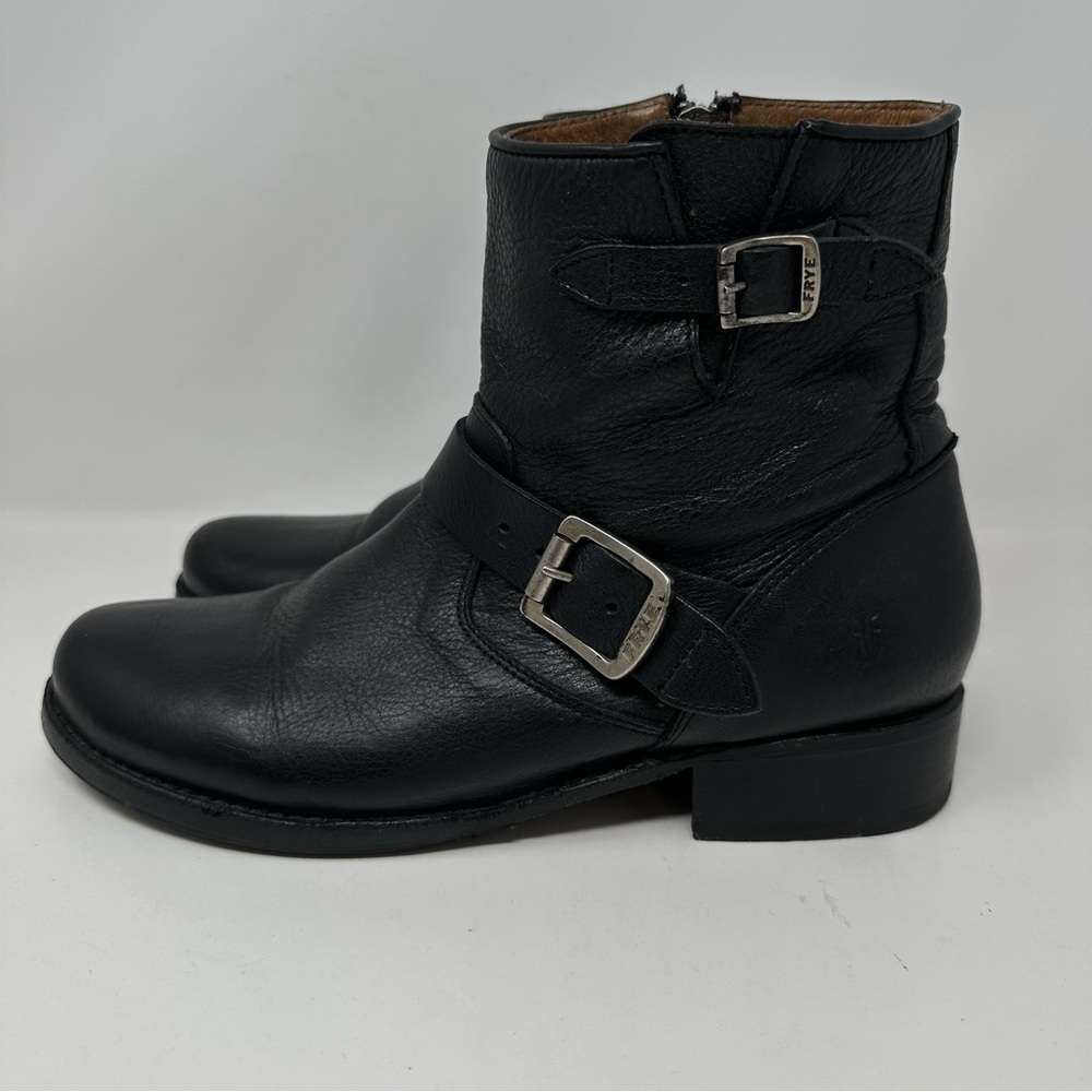 Frye Vicky Engineer Double Buckle Leather Moto Boho Ankle Boots Black Size 9.5